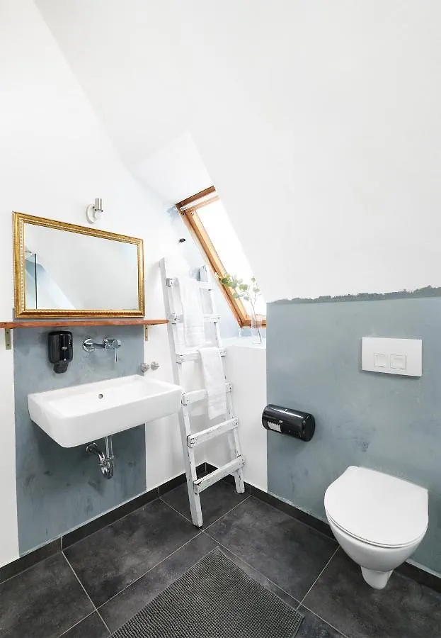 *** Aparthotel Old Printing House - Modern I City I 2 Min Hbf I E-Ladesaeule Hannover Germany